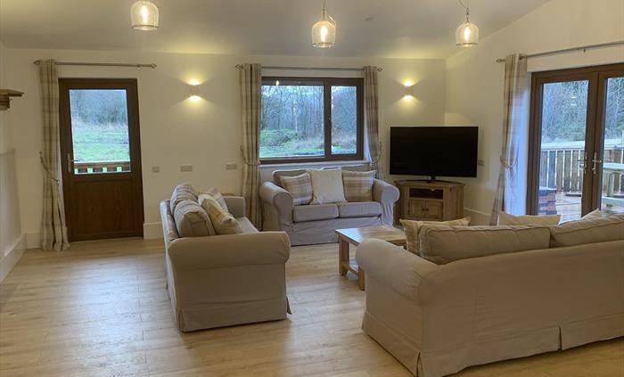 Hawthorn, Mid Wales Lodges